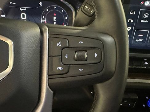 Used 2025 GMC Sierra 1500 Elevation AWD/4WD image 39