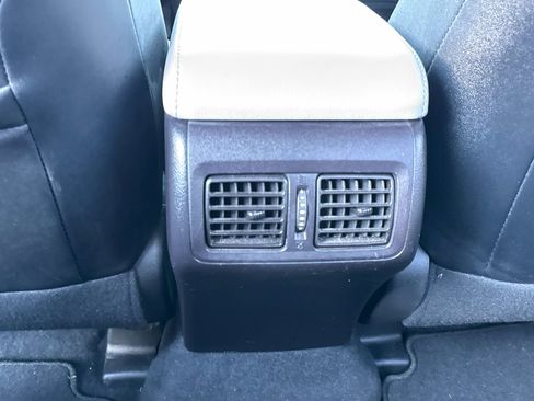 Used 2017 Toyota Camry XSE image 14