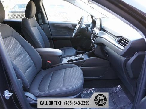 Used 2025 Ford Escape Active image 35