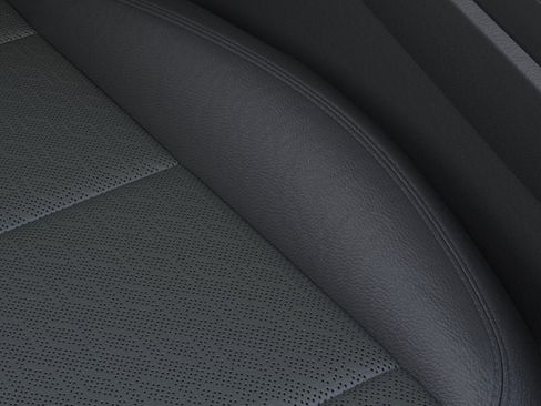 New 2027 Chevrolet Equinox LT w/ Convenience Package II FWD image 21