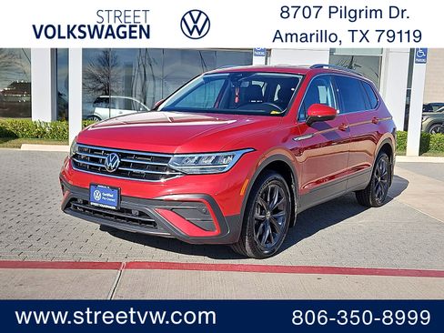 Certified 2022 Volkswagen Tiguan SE image 1