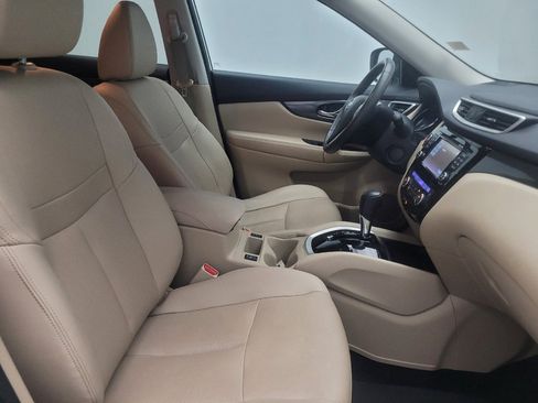 Used 2016 Nissan Rogue SL w/ SL Premium Package FWD image 21