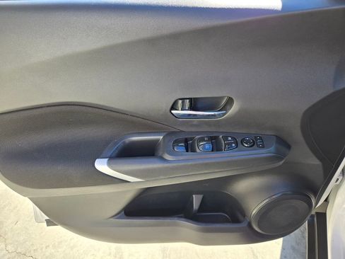 Used 2024 Nissan Kicks SV FWD image 21