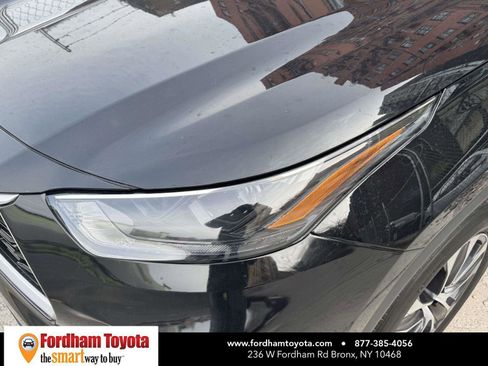 Used 2022 Toyota Highlander XLE image 8