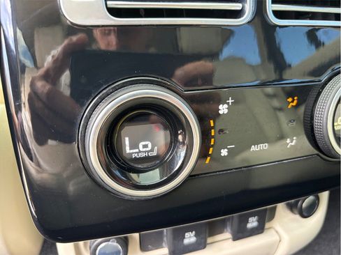 Used 2020 Land Rover Range Rover HSE AWD/4WD image 42