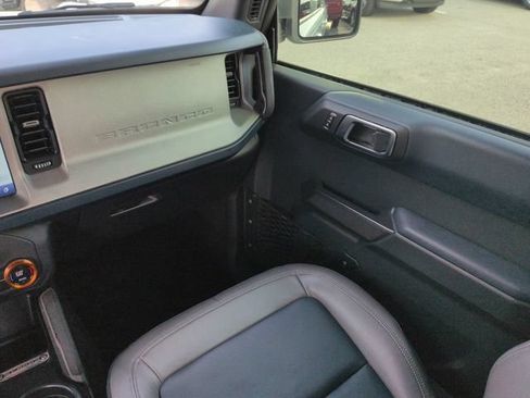 Used 2024 Ford Bronco Outer Banks AWD/4WD image 17