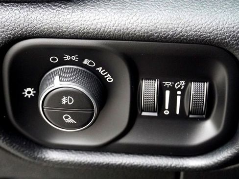 Used 2022 RAM 1500 Laramie w/ Sport Appearance Package image 23