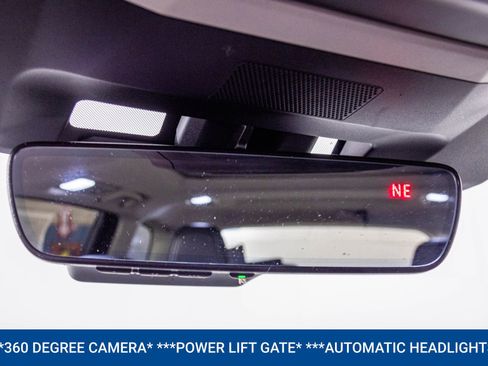 Used 2023 Subaru Ascent Limited w/ Technology Package image 12