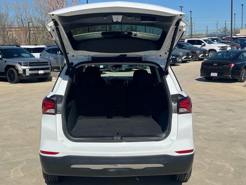 Used 2023 Chevrolet Equinox LT image 15