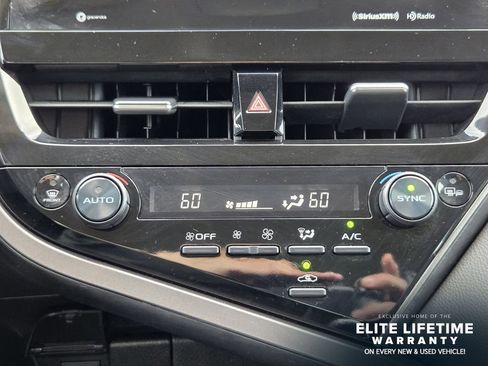 Used 2024 Toyota Camry XLE FWD image 16