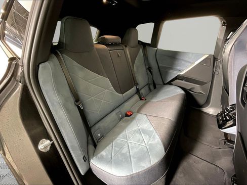 Certified 2022 BMW iX xDrive50 w/ Premium Package image 27