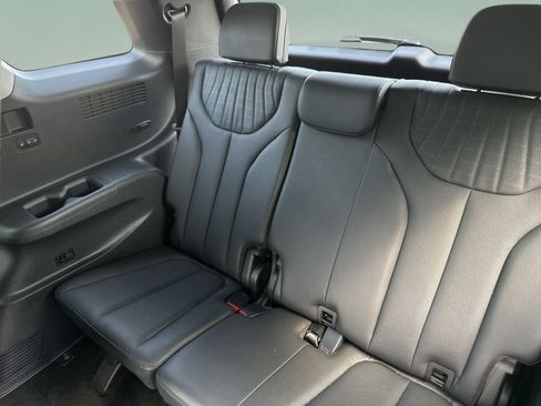 Used 2024 Hyundai Palisade Limited AWD/4WD image 22