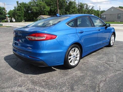 Used 2019 Ford Fusion SE FWD image 11