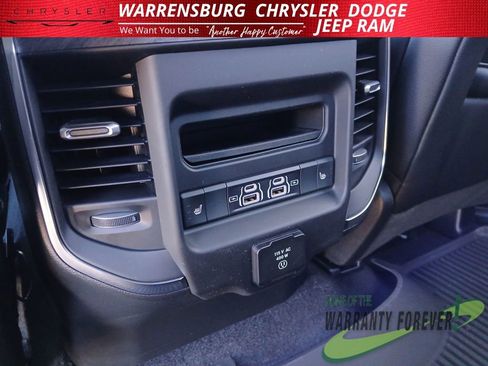 New 2026 RAM 1500 Laramie AWD/4WD image 15