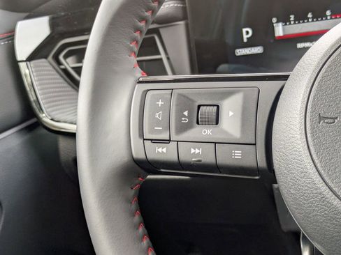 New 2026 Nissan Kicks SR w/ Cold Weather Package AWD/4WD image 18