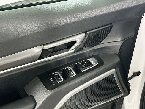 Used 2025 Kia Telluride S image 15