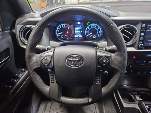 Used 2023 Toyota Tacoma TRD Sport image 14