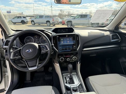 Used 2023 Subaru Forester Premium image 16