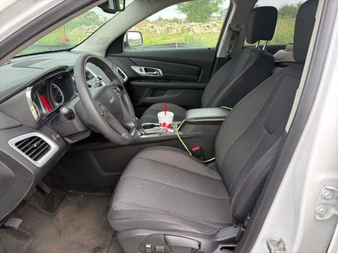 Used 2017 GMC Terrain SLE FWD image 9