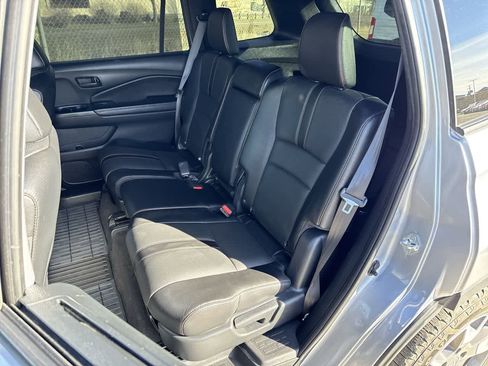 Used 2022 Honda Passport TrailSport image 12