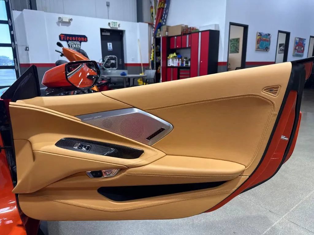 Used 2020 Chevrolet Corvette Stingray Premium Conv w/ 3LT Preferred Equipment Group RWD image 11