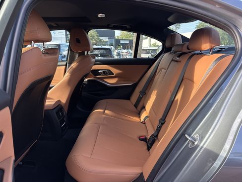 Certified 2025 BMW 330i Sedan RWD image 31