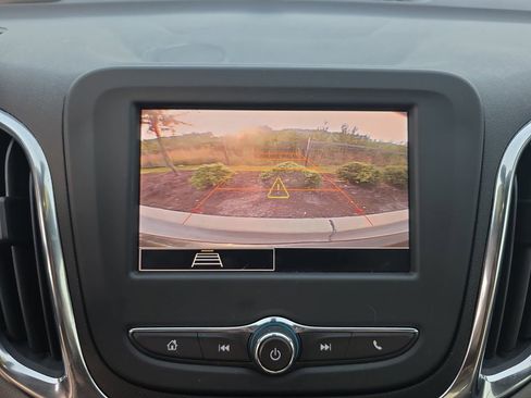 Used 2024 Chevrolet Equinox LS w/ LS Convenience Package FWD image 9