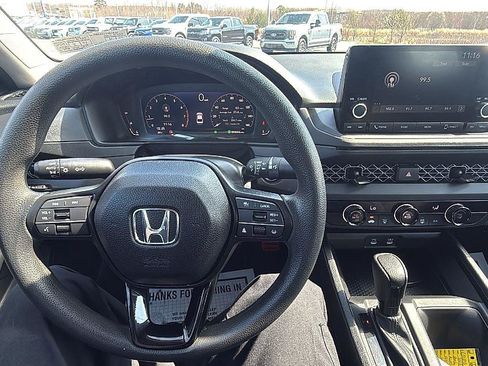 Used 2025 Honda Accord LX image 25