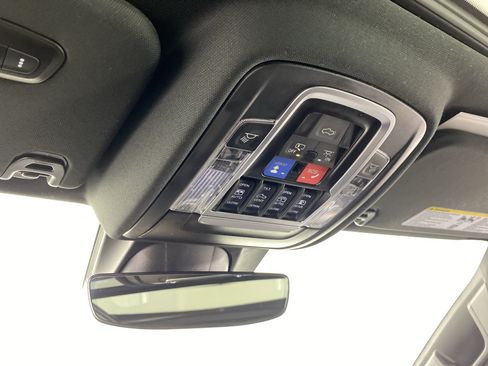 Used 2023 RAM 1500 Laramie AWD/4WD image 29