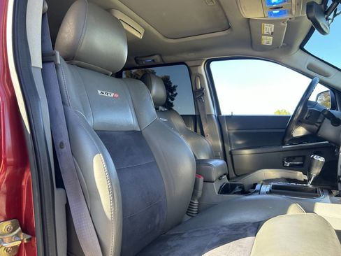 Used 2006 Jeep Grand Cherokee SRT8 w/ SRT Option Group I image 27