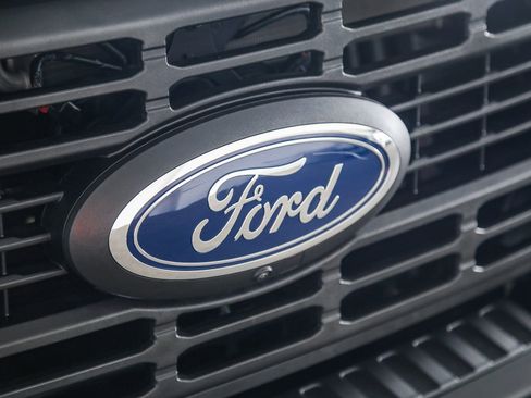 Used 2024 Ford F250 XL w/ 360-Degree Camera Package AWD/4WD image 12