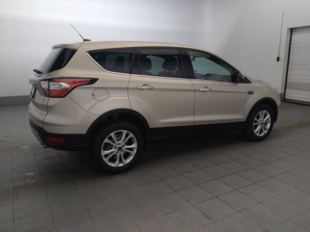 Used 2017 Ford Escape SE w/ SE Cold Weather Package AWD/4WD image 10