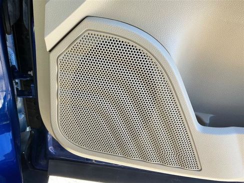 Used 2015 Ford Taurus SEL w/ Equipment Group 201A image 33