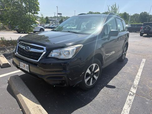 Used 2018 Subaru Forester 2.5i w/ Alloy Wheel Package AWD/4WD image 2