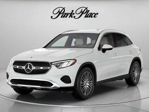 Used 2026 Mercedes-Benz GLC 300 image 41