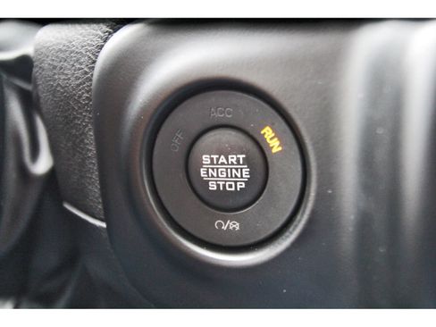 Used 2022 Jeep Wrangler Unlimited Sport AWD/4WD image 19