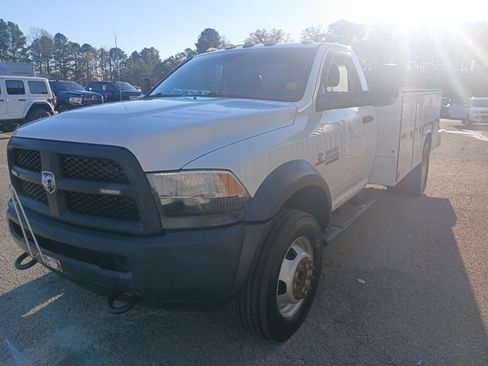 Used 2016 RAM 5500 Tradesman w/ Power Accessory Group image 9