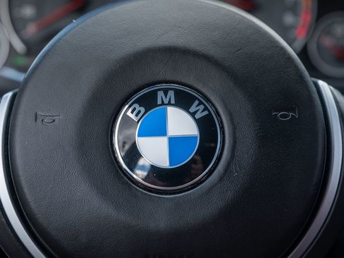 Used 2018 BMW M3 Base image 36