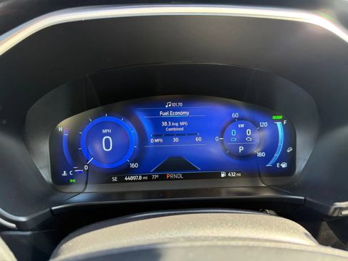 Used 2020 Ford Escape SE Sport image 24