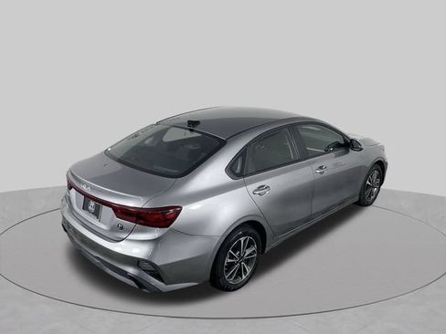 Used 2024 Kia Forte LXS w/ LXS Technology Package FWD image 40