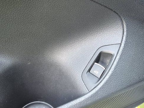 Used 2012 Volkswagen Passat 2.5 SEL FWD image 13