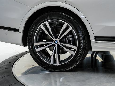 Used 2025 BMW X7 xDrive40i AWD/4WD image 66