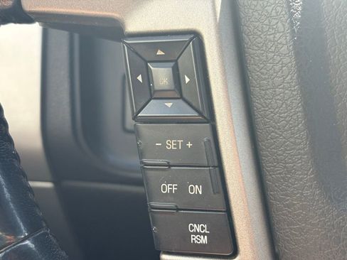 Used 2017 Ford Expedition Limited image 17