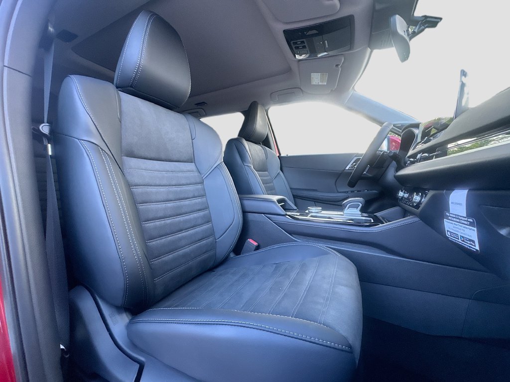Used 2025 Mitsubishi Outlander SE FWD image 31