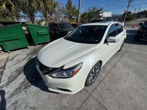 Used 2017 Nissan Altima 2.5 SL FWD image 2