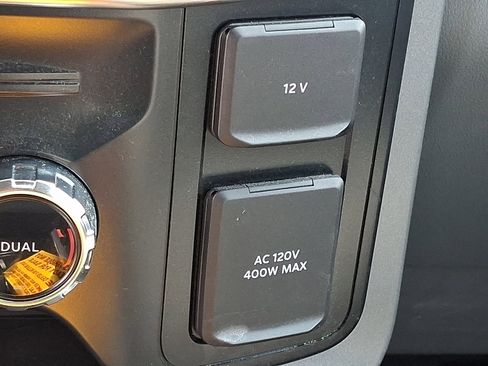 Used 2022 Ford F150 Lariat w/ Equipment Group 502A High image 24