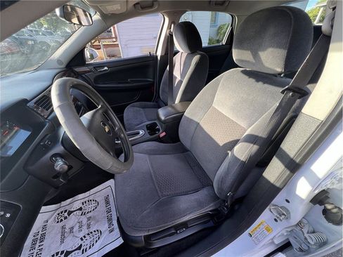 Used 2010 Chevrolet Impala LS image 14