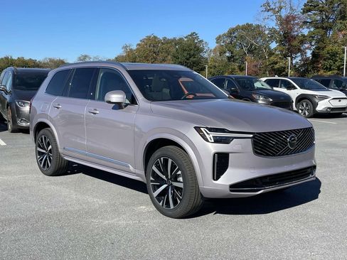 New 2026 Volvo XC90 B5 Core image 1