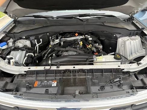 Used 2025 Ford Explorer Active AWD/4WD image 50