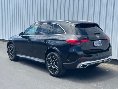 Used 2026 Mercedes-Benz GLC 300 4MATIC image 4
